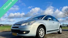 Blauw Gebruikt 2006 Citroën C4 Exclusive Hatchback | € 1.495 (Eerlijke prijs)