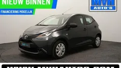 Grijs Gebruikt 2017 Toyota Aygo Hatchback | € 8.699 (Eerlijke prijs)