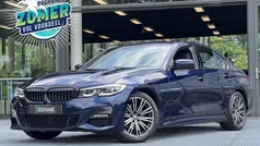 Bmw individual tansanit metallic (blauw metallic) Gebruikt 2021 BMW 318 M Sport Sedan | € 30.950 (Eerlijke prijs)