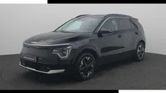 Zwart, metallic lak Gebruikt 2023 Kia e-Niro SUV | € 35.940 (Eerlijke prijs)