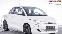 Wit Gebruikt 2022 Fiat 500e Icon Hatchback | € 17.890 (Eerlijke prijs)