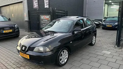 Occasion Seat Ibiza 101 PK (74 kW) 2005 Zwart Hatchback