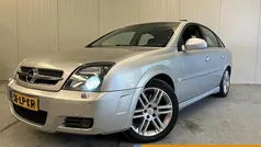 Grijs Gebruikt 2003 Opel Vectra GTS Hatchback | € 2.350 (Eerlijke prijs)