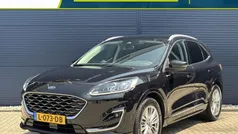 Zwart Gebruikt 2021 Ford Kuga Vignale SUV | € 26.835 (Eerlijke prijs)