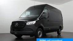 Zwart Gebruikt 2024 Mercedes Sprinter Van | € 52.250 (Eerlijke prijs)