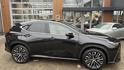 Occasion Lexus NX450h+ Executive Line 185 PK (136 kW) 2025 SUV