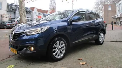 Blauw (metallic) Gebruikt 2018 Renault Kadjar Intens SUV | € 13.485 (Eerlijke prijs)