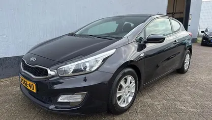 Occasion Kia ProCeed 135 PK (99 kW) 2013 Zwart Hatchback