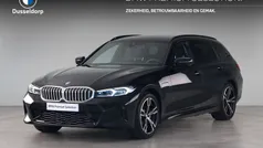 Zwart Gebruikt 2024 BMW 330e Comfort Edition Stationwagen | € 43.950 (Super prijs)