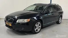 Zwart Gebruikt 2008 Volvo V70 Summum Stationwagen | € 4.945 (Eerlijke prijs)