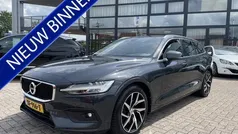 Grijs Gebruikt 2019 Volvo V60 Momentum Stationwagen | € 26.450 (Goede deal)