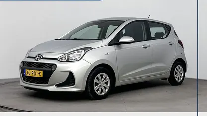 Grijs Occasion 2019 Hyundai i10 Comfort Hatchback | € 10.900 (Eerlijke prijs)