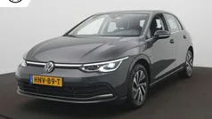 Grijs Gebruikt 2021 VW Golf VIII Style Hatchback | € 24.900 (Eerlijke prijs)