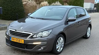 Grijs Gebruikt 2015 Peugeot 308 Hatchback | € 4.999 (Eerlijke prijs)