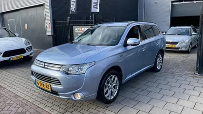 Occasion Mitsubishi Outlander Edition 121 PK (88 kW) 2014 Blauw SUV