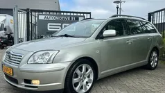Grijs Gebruikt 2004 Toyota Avensis Sol Stationwagen | € 2.695 (Eerlijke prijs)