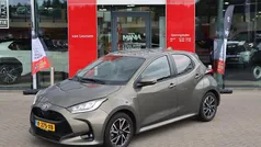 Gebruikt 2021 Toyota Yaris Hybrid Hatchback | € 21.800 (Eerlijke prijs)