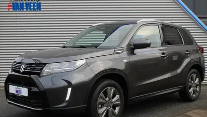 Grijs Occasion 2025 Suzuki Vitara SUV | € 29.690 (Eerlijke prijs)