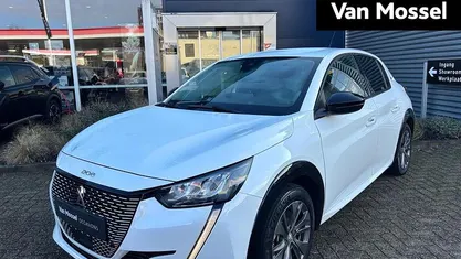Occasion Peugeot e-208 Allure 100 kW (136 PK) 2023 Wit Hatchback