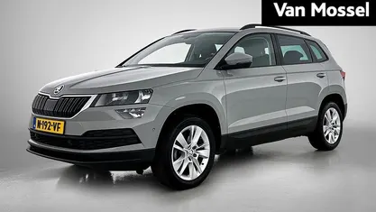 Grijs Gebruikt 2022 Skoda Karoq Business Line SUV | € 27.400 (Eerlijke prijs)