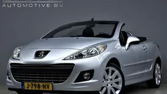 Grijs, metallic lak Gebruikt 2012 Peugeot 207 CC Cabriolet | € 7.295 (Eerlijke prijs)