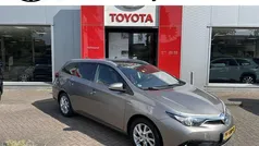 Bruin Gebruikt 2016 Toyota Auris Touring Sports Business Edition Stationwagen | € 14.950 (Eerlijke prijs)