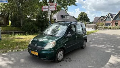 Groen Gebruikt 2000 Toyota Yaris Luna Stationwagen | € 1.999 (Goede deal)