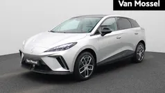 Gebruikt 2025 MG MG4 EV Trophy Hatchback | € 35.100 (Eerlijke prijs)