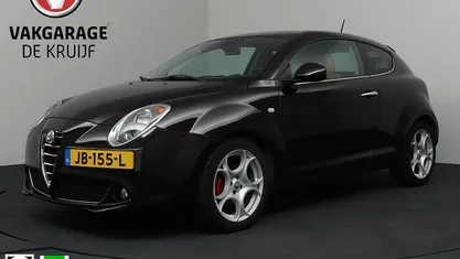 Zwart Gebruikt 2016 Alfa Romeo MiTo Exclusive Hatchback | € 8.500 (Eerlijke prijs)