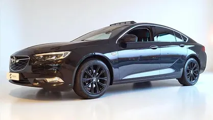 Zwart Occasion 2018 Opel Insignia Innovation Hatchback | € 17.245 (Eerlijke prijs)