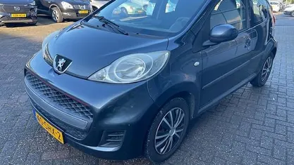 Occasion 2011 Peugeot 107 Hatchback | € 2.495 (Eerlijke prijs)