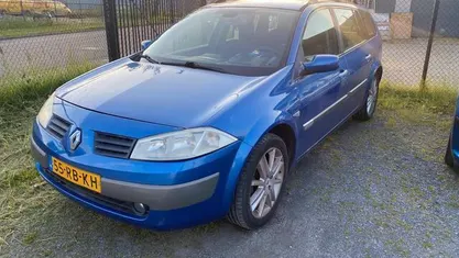Blauw Gebruikt 2005 Renault Mégane GrandTour Luxe Stationwagen | € 1.450 (Eerlijke prijs)