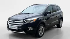 Zwart Gebruikt 2017 Ford Kuga Titanium SUV | € 19.430 (Eerlijke prijs)