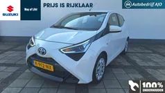 Wit Gebruikt 2021 Toyota Aygo X-play Hatchback | € 11.950 (Eerlijke prijs)