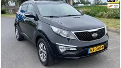 Zwart, metallic lak Gebruikt 2016 Kia Sportage SUV | € 14.450 (Eerlijke prijs)