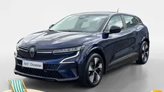 Gebruikt 2023 Renault Mégane Evolution Hatchback | € 27.435 (Eerlijke prijs)