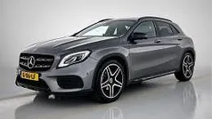 Berggrijs metaalkleur metallic Gebruikt 2019 Mercedes GLA180 AMG SUV | € 26.945 (Eerlijke prijs)