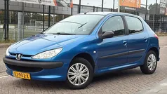 Gebruikt 2004 Peugeot 206 Hatchback | € 1.049 (Eerlijke prijs)