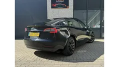 Zwart Gebruikt 2023 Tesla Model 3 Standard Range Plus Sedan | € 28.999 (Eerlijke prijs)