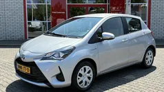 Gebruikt 2020 Toyota Yaris Hybrid Active Hatchback | € 16.240 (Eerlijke prijs)