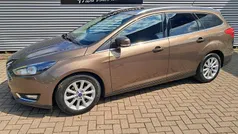 Bruin Gebruikt 2017 Ford Focus Titanium Stationwagen | € 11.995 (Eerlijke prijs)