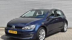 Blauw Gebruikt 2016 VW Golf VII Highline Hatchback | € 14.440 (Goede deal)