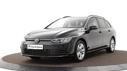Zwart Occasion 2023 VW Golf VIII Life Stationwagen | € 23.740 (Super prijs)