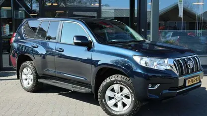 Occasion Toyota Land Cruiser 177 PK (130 kW) 2018 Blauw, metallic lak SUV
