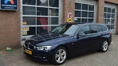 Blauw Gebruikt 2017 BMW 320 Comfort Edition Stationwagen | € 14.649 (Goede deal)