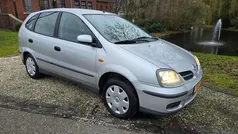 Grijs Gebruikt 2005 Nissan Almera Tino Visia MPV | € 1.499 (Eerlijke prijs)