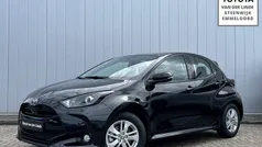 Zwart Nieuw 2025 Toyota Yaris Hybrid Active Hatchback | € 26.850 (Eerlijke prijs)