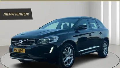 Zwart Gebruikt 2017 Volvo XC60 R-Design SUV | € 16.895 (Super prijs)