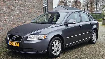 Occasion Volvo S40 101 PK (74 kW) 2012 Grijs Sedan