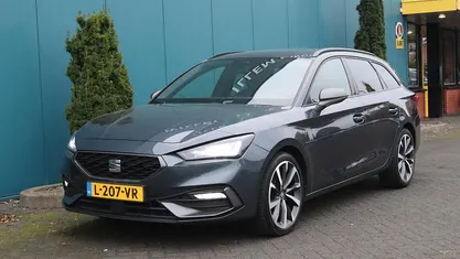 Grijs Gebruikt 2021 Seat Leon FR Stationwagen | € 19.950 (Eerlijke prijs)